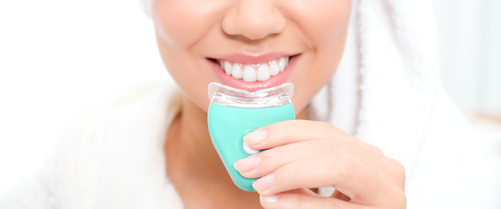 Tẩy răng siêu tốc an toàn: Tẩy trắng răng không hại men răng