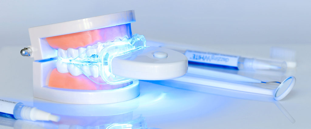 Laser Whitening tẩy răng siêu tốc: Tẩy trắng răng Laser Whitening